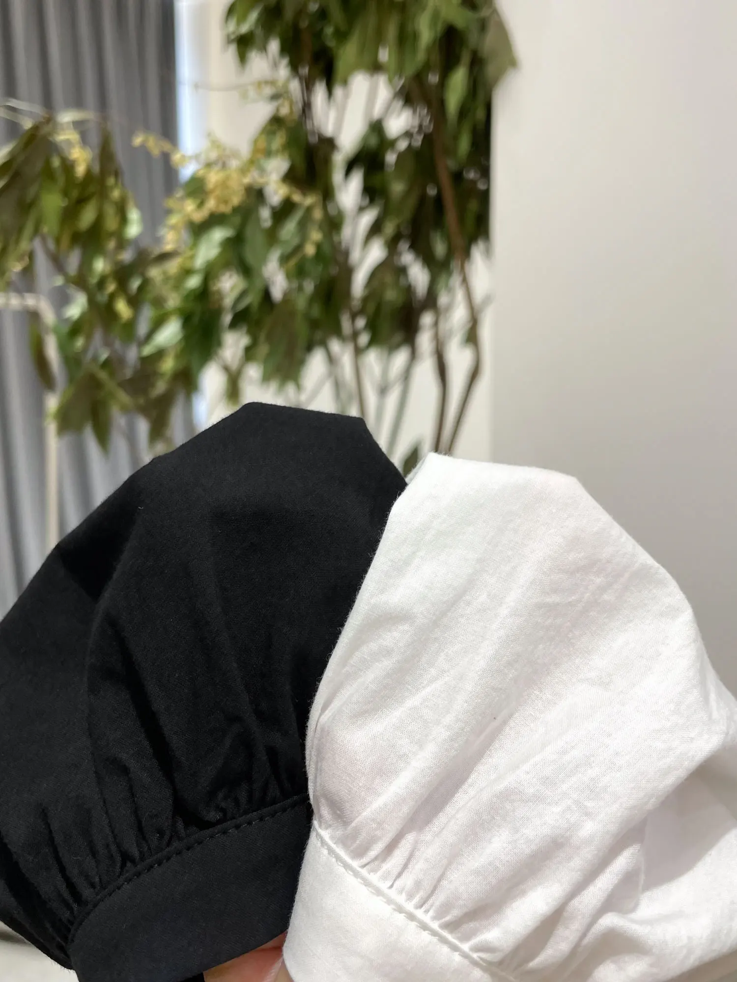 누오 샤오라 정품 2025 봄 신상 아일랜드 브랜드 돌 칼라 셔츠 블랙 화이트 자수 속이 비치는 면 긴팔 여성 셔츠