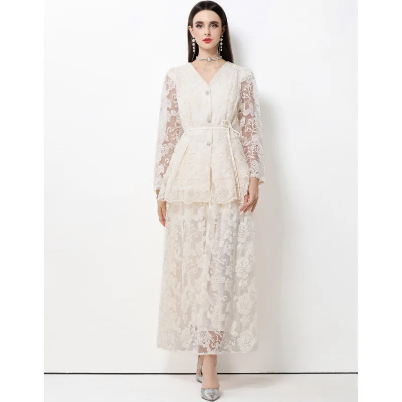 

Французский комплект с высокой талией, вышивкой, кружевом, рукавами-фонариками, поясом с бантом и плиссированным подолом, нейтральный, с длинными рукавами, повседневный