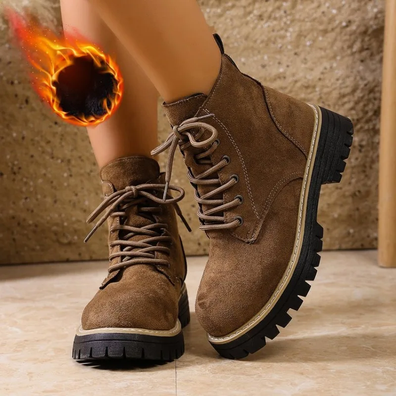 الخريف والشتاء سميكة القاع أحذية ركوب الخيل منصة مقاومة للماء جلد أحذية نسائية الموضة أخضر أسود حجم كبير 42 43