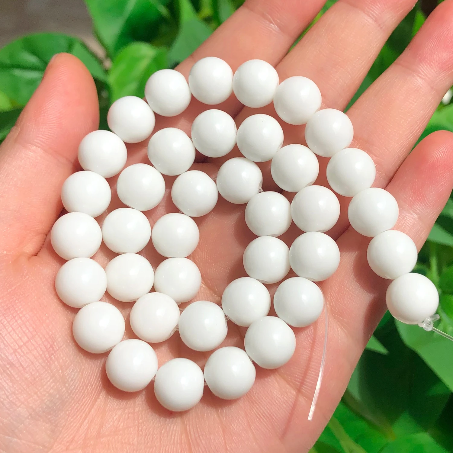 Wholesale Natural Tridacna Stone White Round Chalcedony Stone Loose Beads for Jewelry Making Diy Bracelet 4 6 8 10 12MM 15.5\