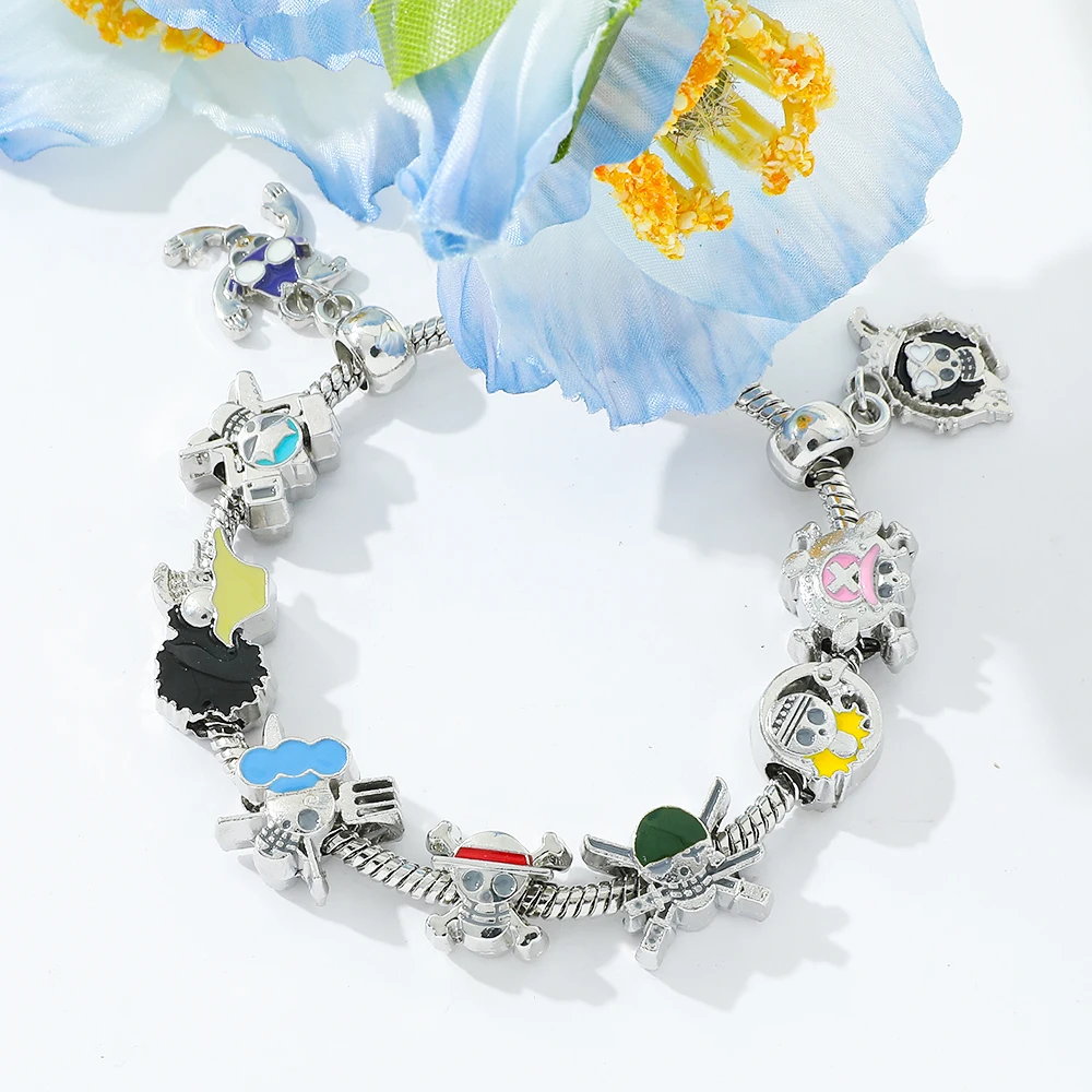 One Piece Pirate Skull Themed Charm Bracelet Multi‑Enamel Pirate Pendants, Adjustable Cosplay Jewelry Gift for Anime Fans Teens
