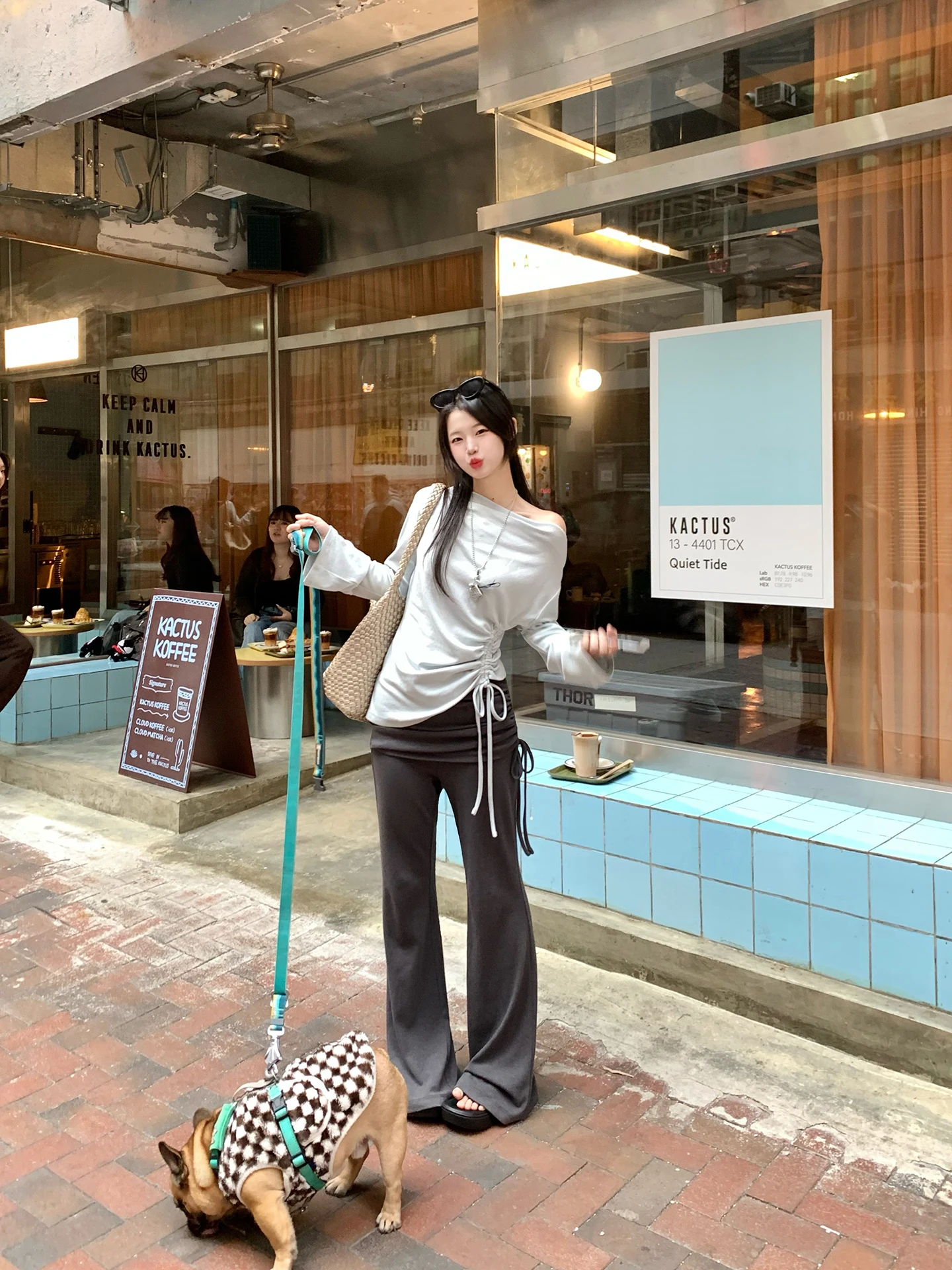 

Женские повседневные брюки-юбка весна-лето, универсальные, струящиеся, расклешенные, очень красивые, стройнящие, прямые брюки