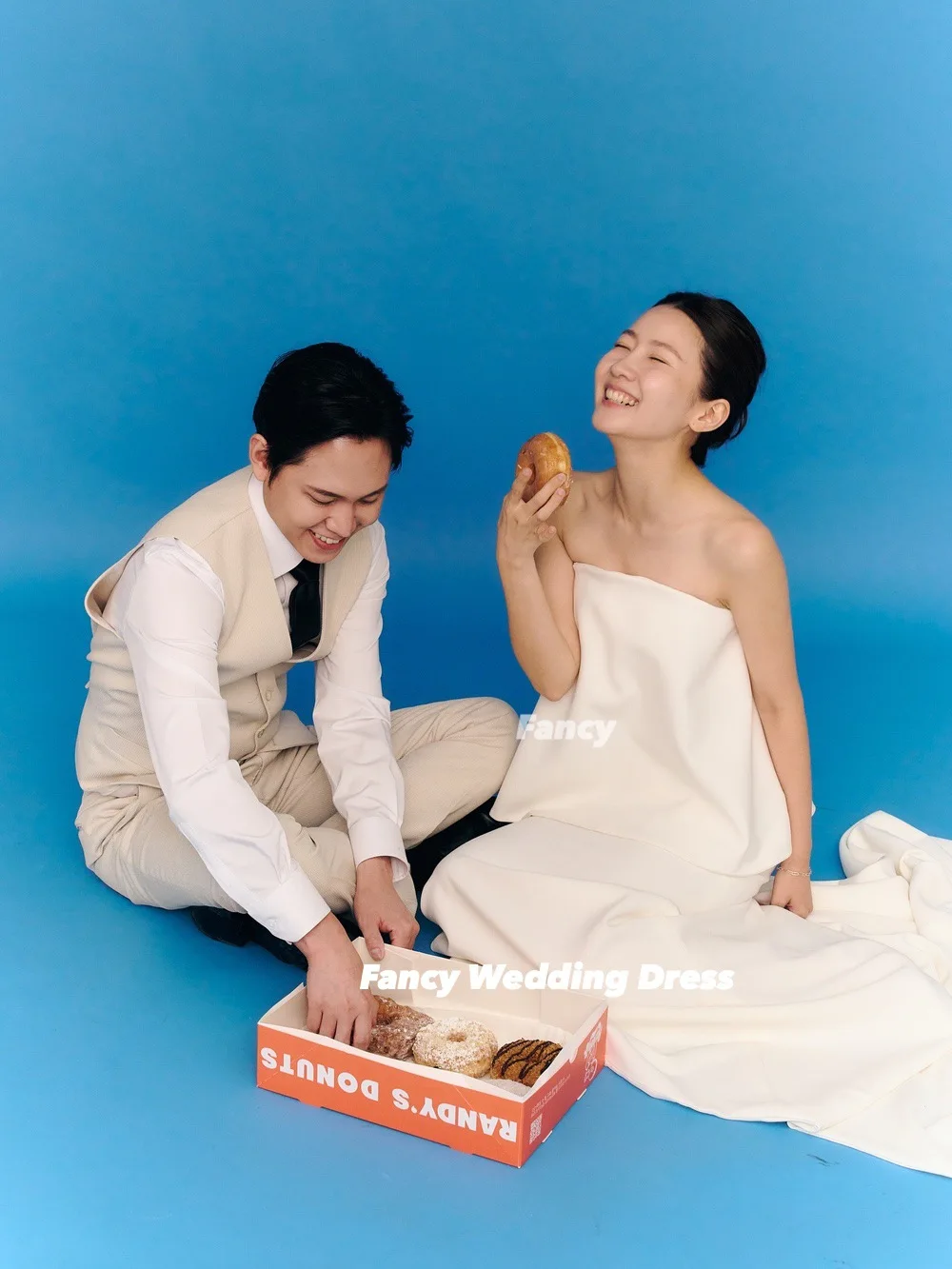 Fancy Simple Strapless Korea Wedding Dress Photoshoot A Line Elastic Satin Evening Gown Back Zip 웨딩드레스 Customized