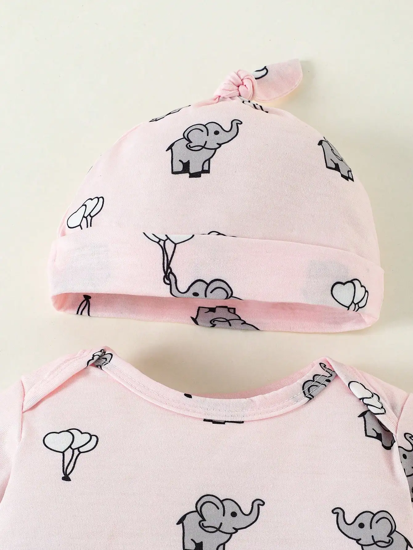 3 Sets Of New Spring And Autumn Newborns Comfortable Soft Skin Cute Casual Long Sleeve Clothes + Pants + Hat Baby Printed Suit