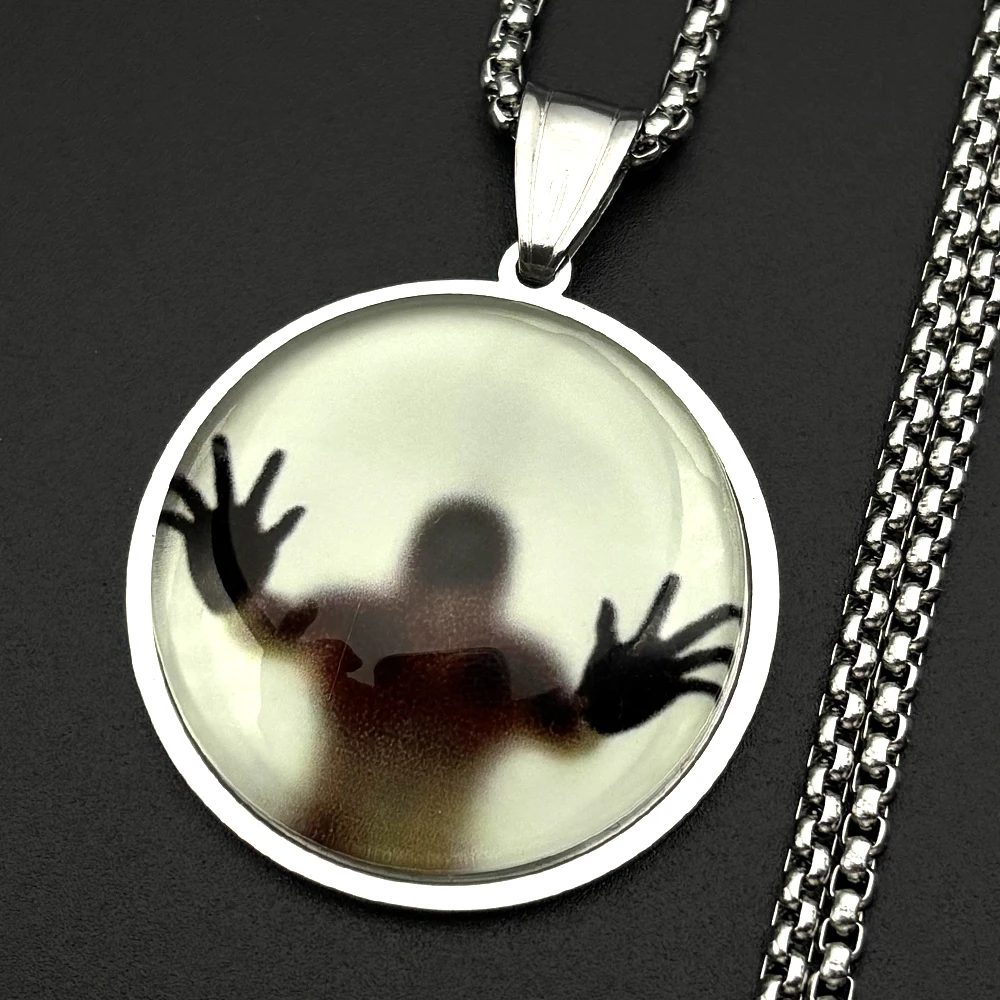 Eingeschlossene Schatten-Silhouette Anhänger-Halskette Gotischer Horror-Schmuck Schwarze Edelstahlkette Weirdcore Ästhetik Halloween-Geschenk – Detail 6