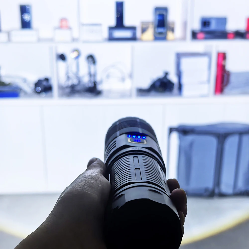 

Самый мощный светодиодный фонарик дальнего действия, перезаряжаемый через USB, супер яркий тактический фонарь со светящимися полосками, уличная лампа