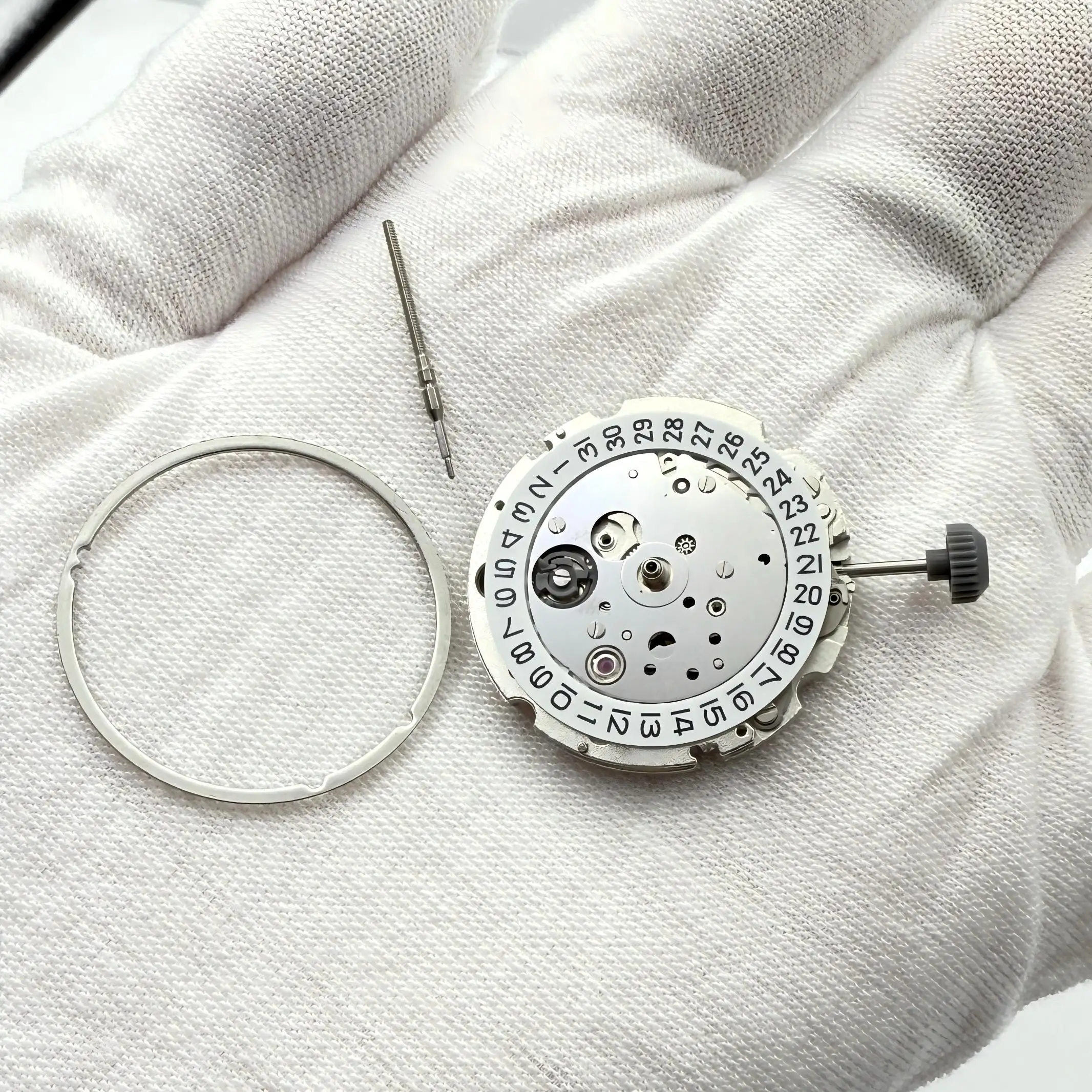 Thumbnail 4 - #82 Best Automatic Movement Watches to Buy In 2026