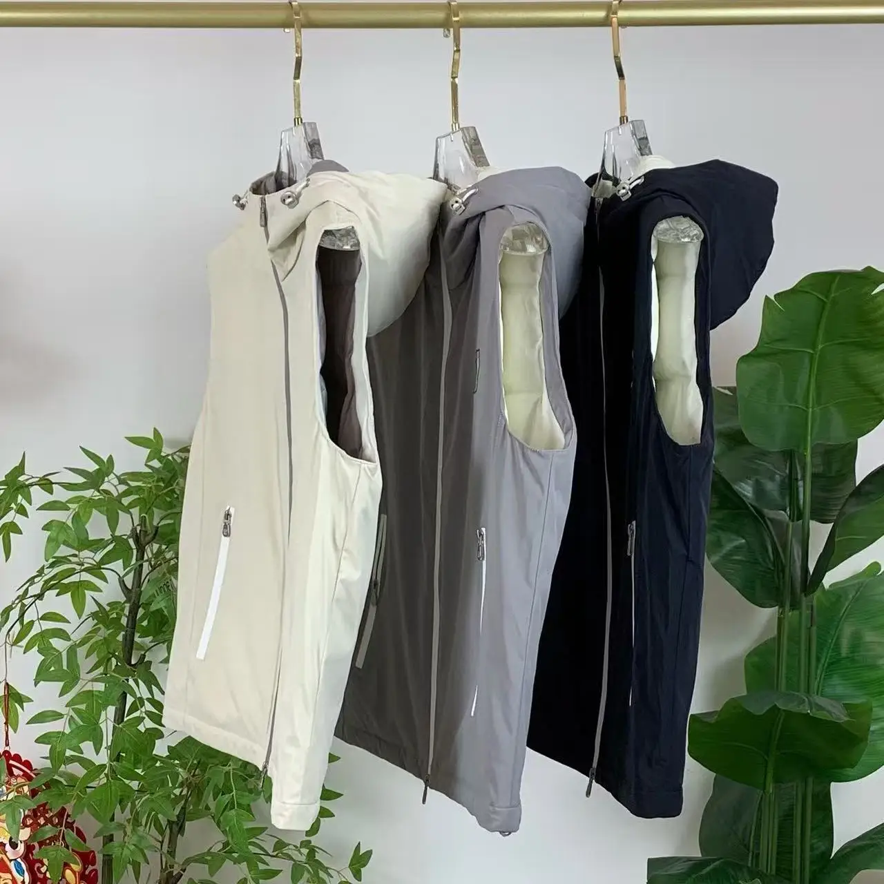 سترة BC إيطالية كاجوال بغطاء للرأس قابلة للإزالة