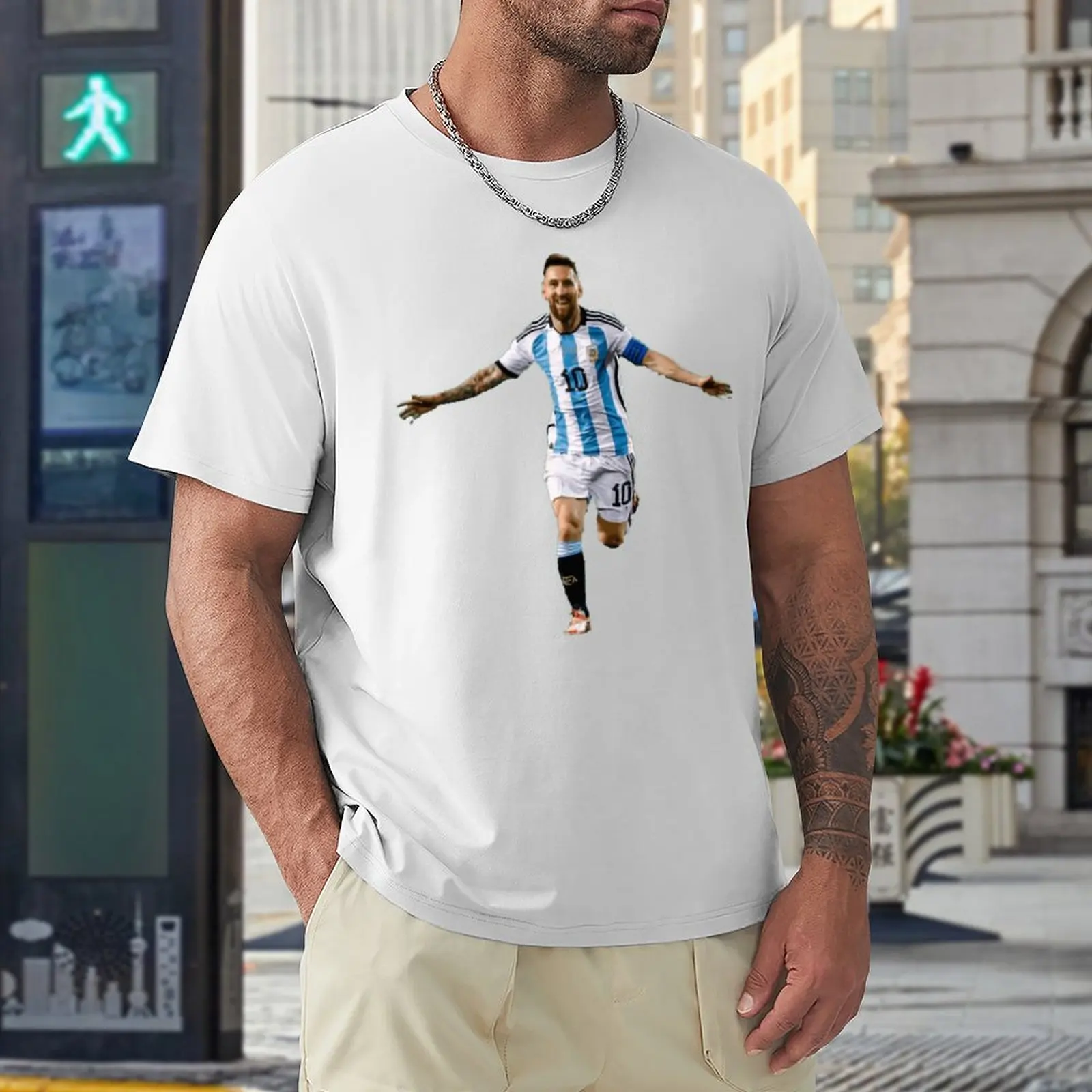 Classic Motion Travel Tee, CELEBRAÇÃO, Lionel e Andrés, Messi e Argentina, No 10, Caricatura de CABRA, Tamanho Euro, Qualidade Superior, 51