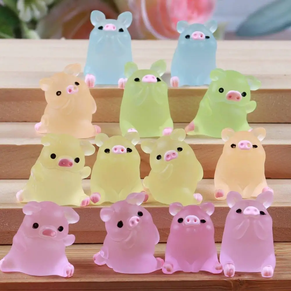 10Pcs Piggy Figurine Glow in The Dark Handmade Resin Luminous Pig Statue DIY Phone Case Decoration