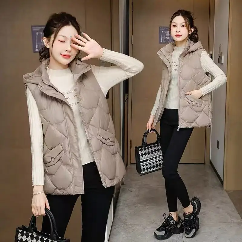 

Осенне-зимний сезон 2026: Новая женская короткая модная хлопковая жилетка в корейском стиле, универсальная жилетка-куртка.