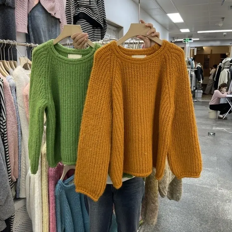 South Korea 2024 Autumn/Winter Clear Color Temperament Slimming and Age Reducing Versatile Round Neck Pullover Knitted Sweater