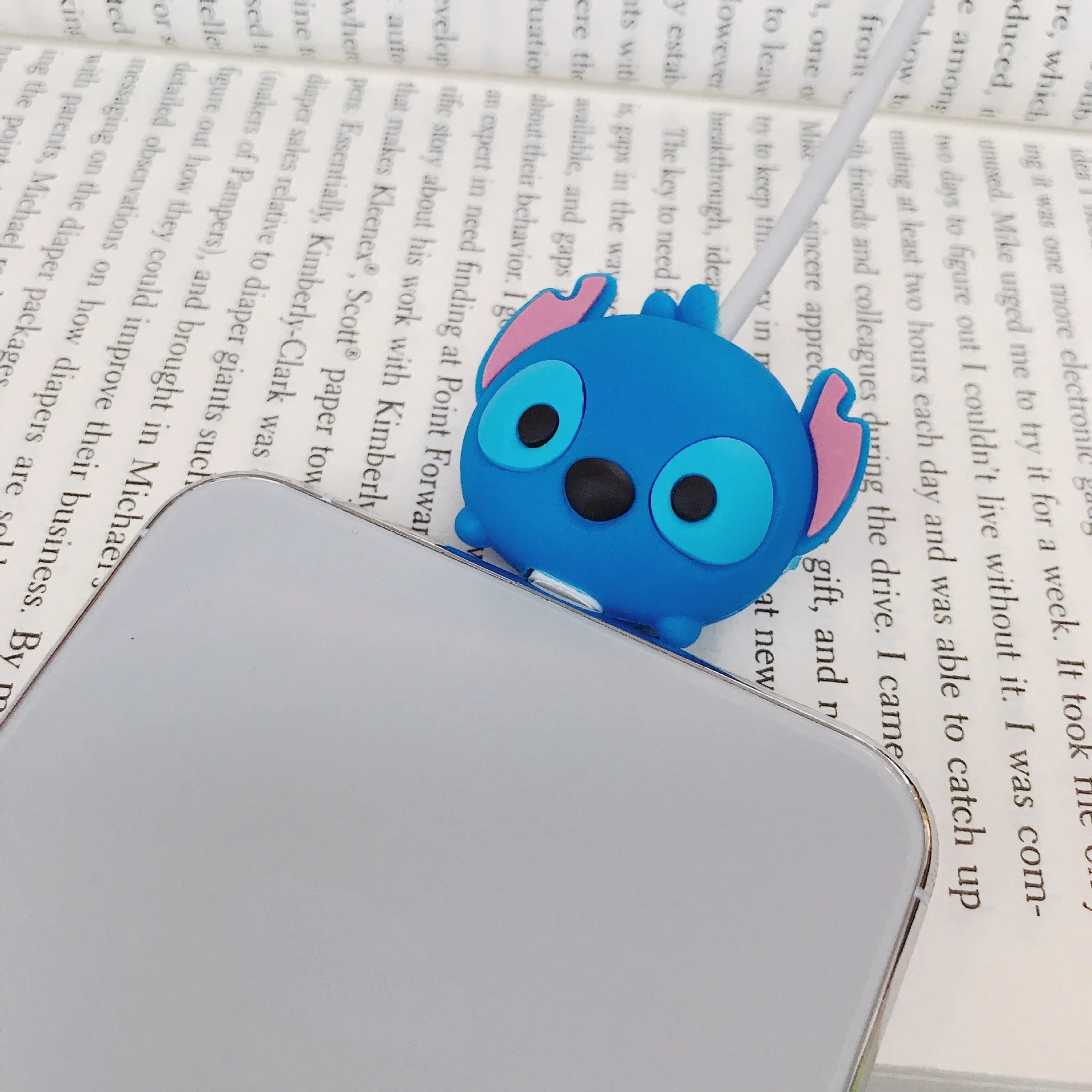 Cute Cartoon Cable Protector Bites Wire Organizer Winder Saver For USB Charging Cable Data Line Earphones Cord Protector Cover