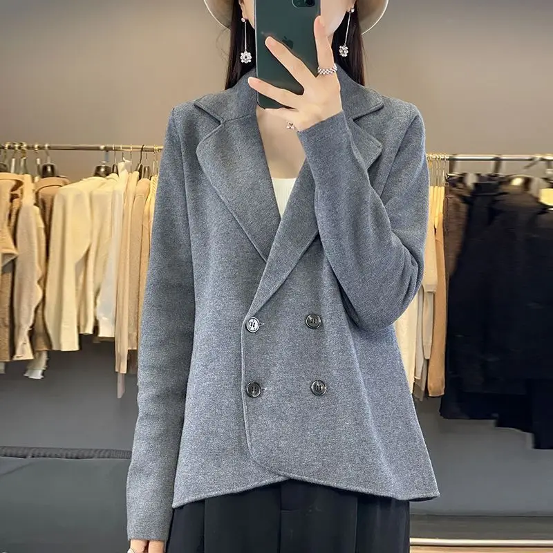 2024 Autumn New Simple Solid Knitted Cardigan Double-Breasted Coat Women Fashion Tailored Collar Versatile Casual Top Tren