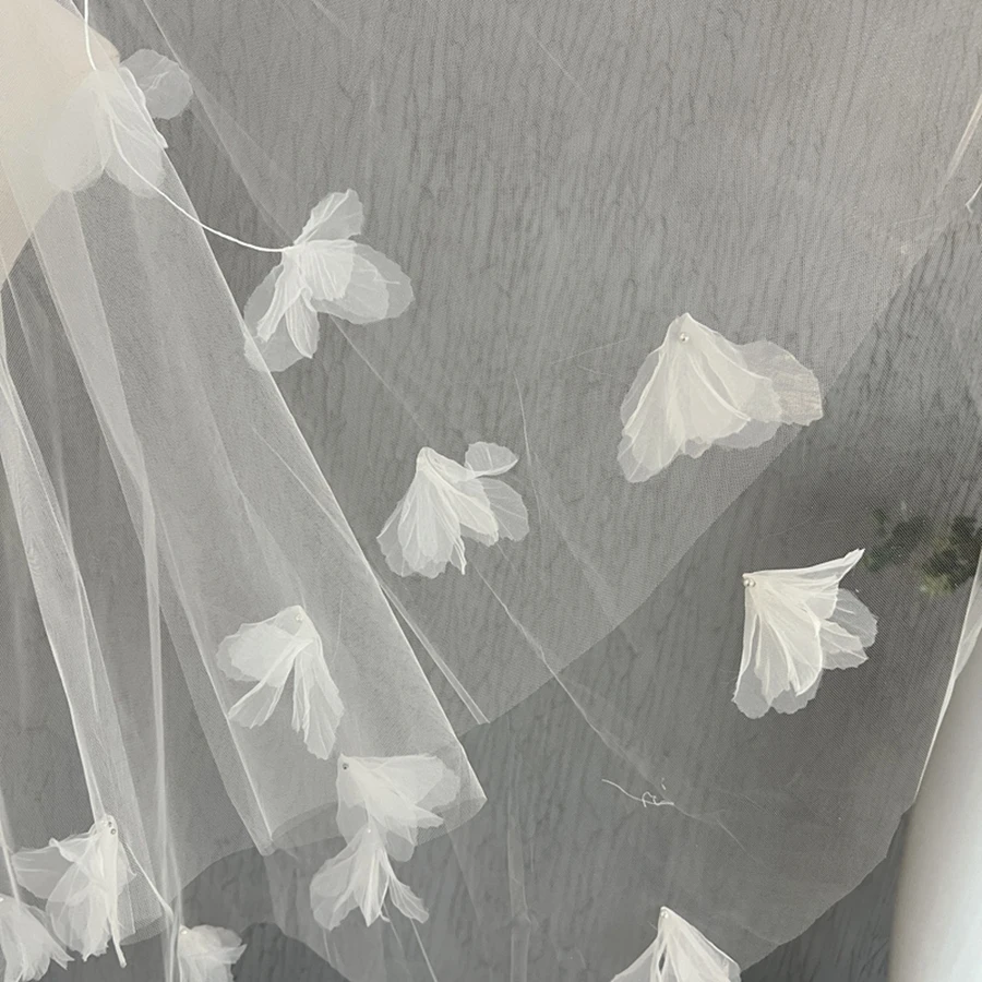 New Arrival Ivory Short Bridal veils with Metal Comb 3D Flowers Two Layers voile de mariée Bride wedding accessories