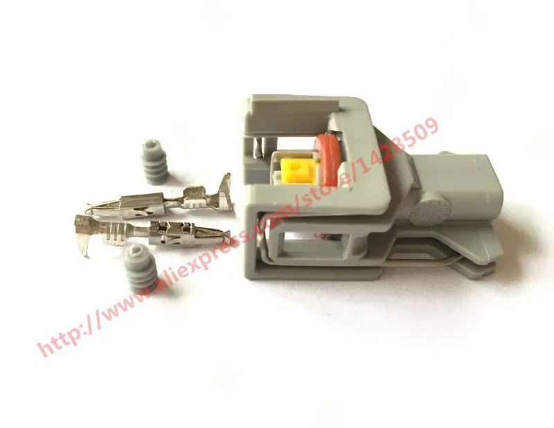 1 Set 2 Pin Auto fuel injector Waterproof connector spray nozzle/oil atomizer plug 240PC024S8014 car plug connectors