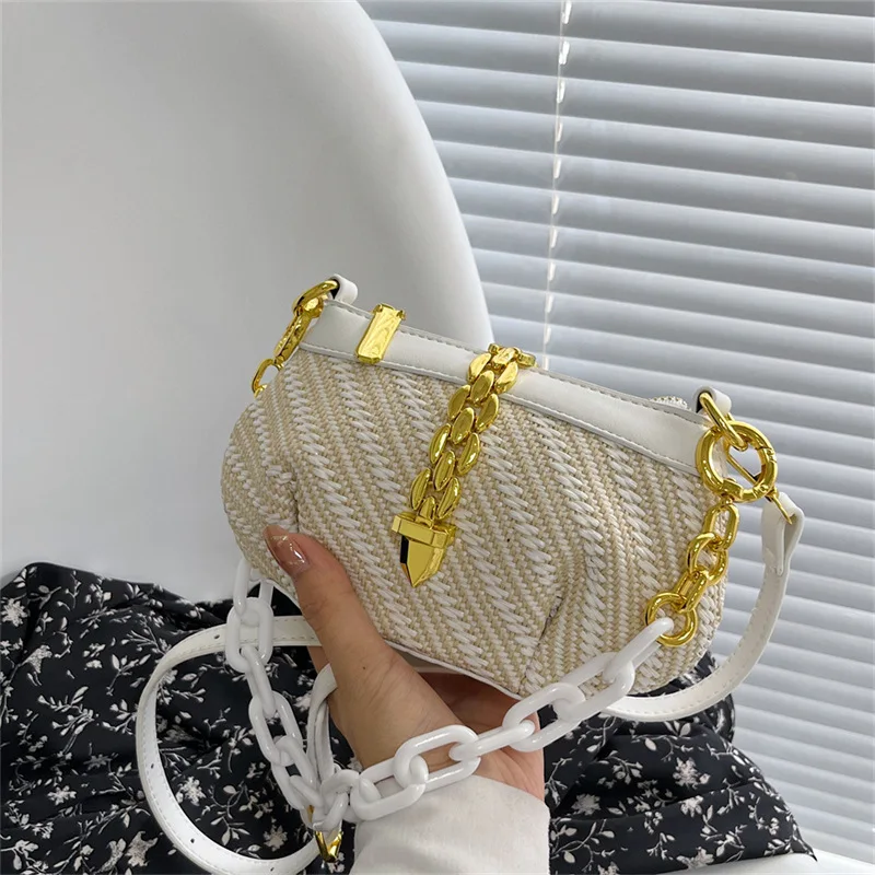 

2025 New! Women's High-End Light Luxury Acrylic Chain Armpit Bag - Niche Shoulder Crossbody
