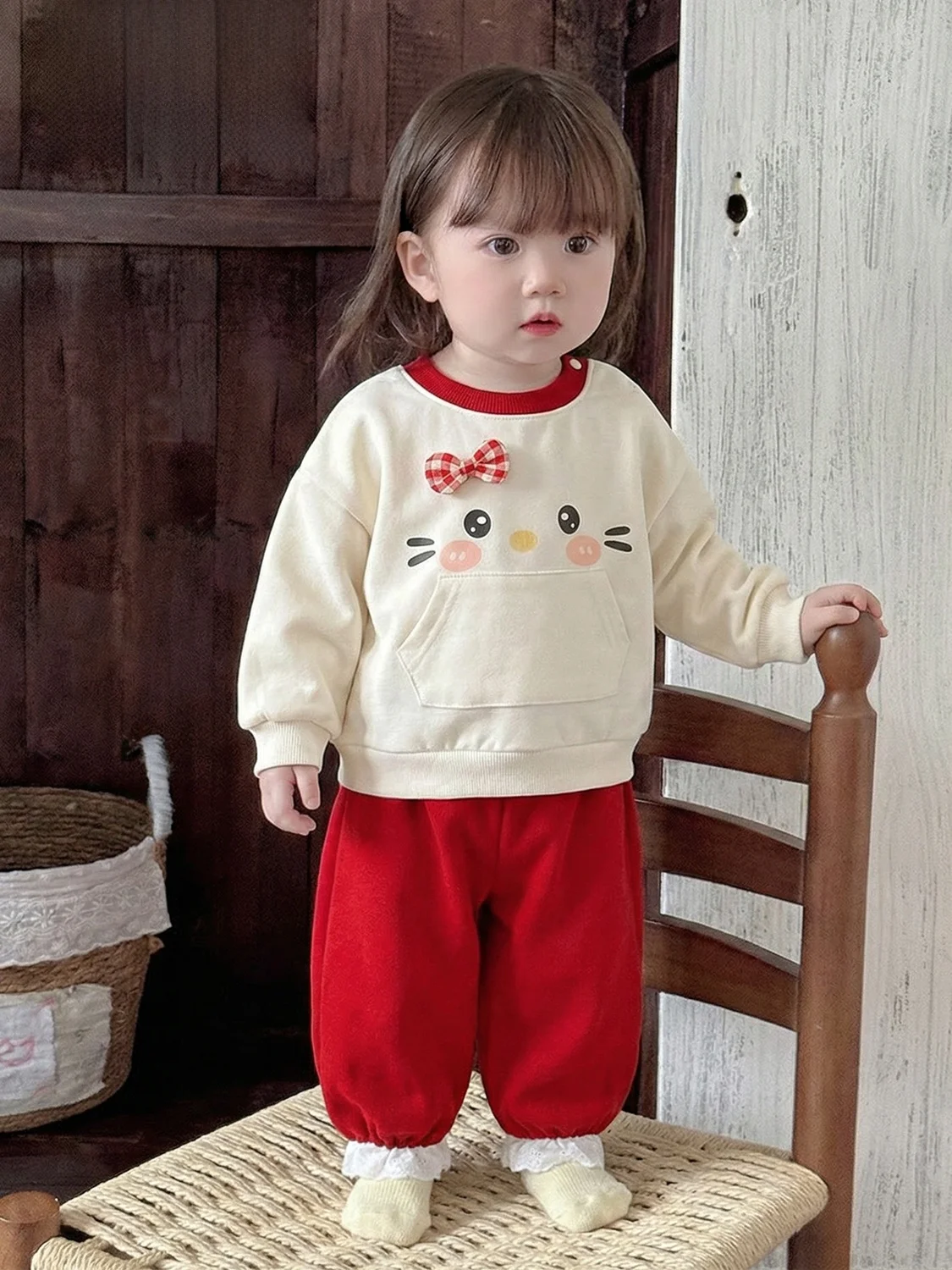 chic-spring-outfit-for-babies-and-toddlers-long-sve-hoodie-and-pants-set-breathable-cotton-comfortable-for-indoor-outdoor