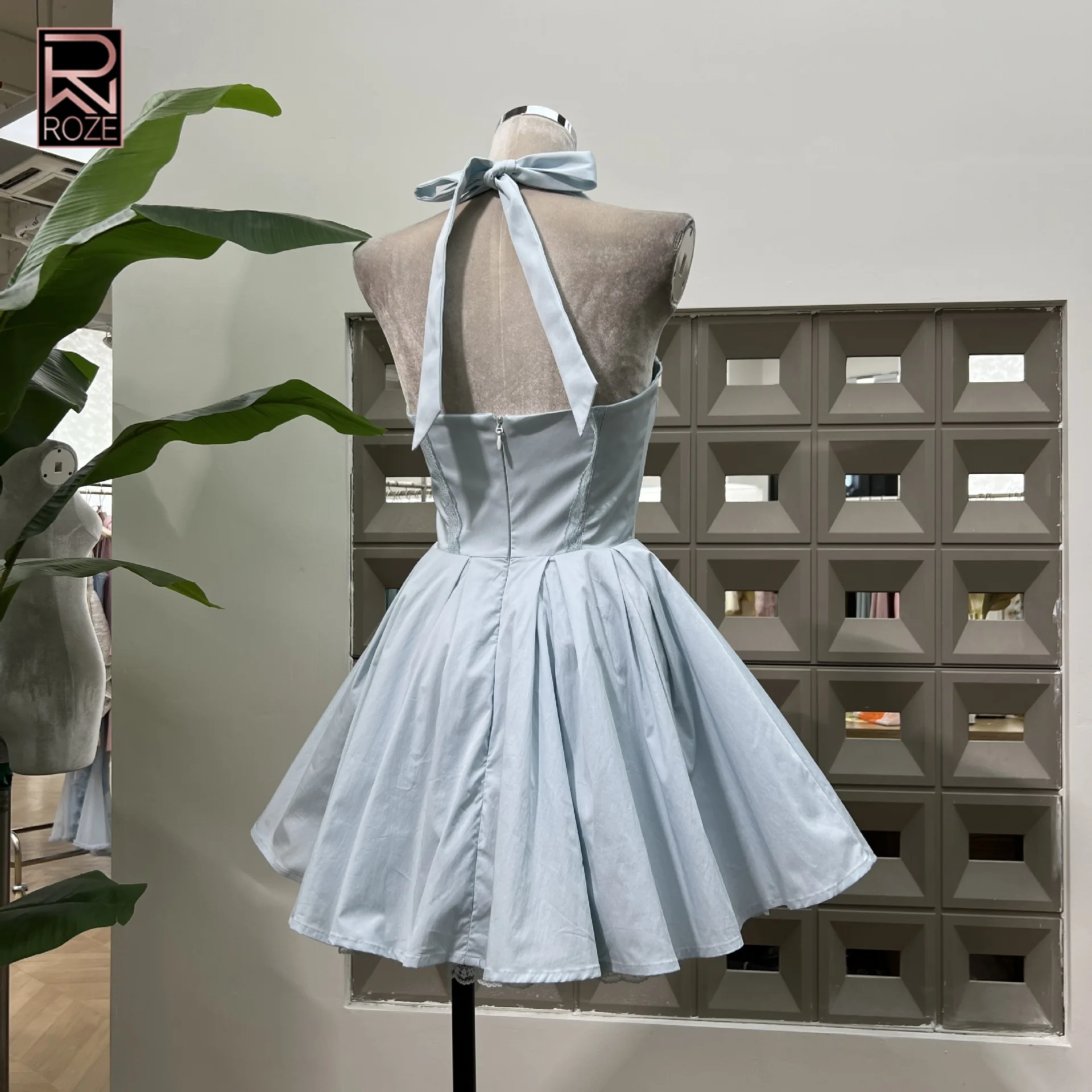 Koronkowa sukienka z dekoltem w szpic Jasnoniebieska letnia sukienka bez rękawów bez pleców Mini sukienka rozkloszowana w kształcie litery A Seksowna sukienka damska Boho Beach Party