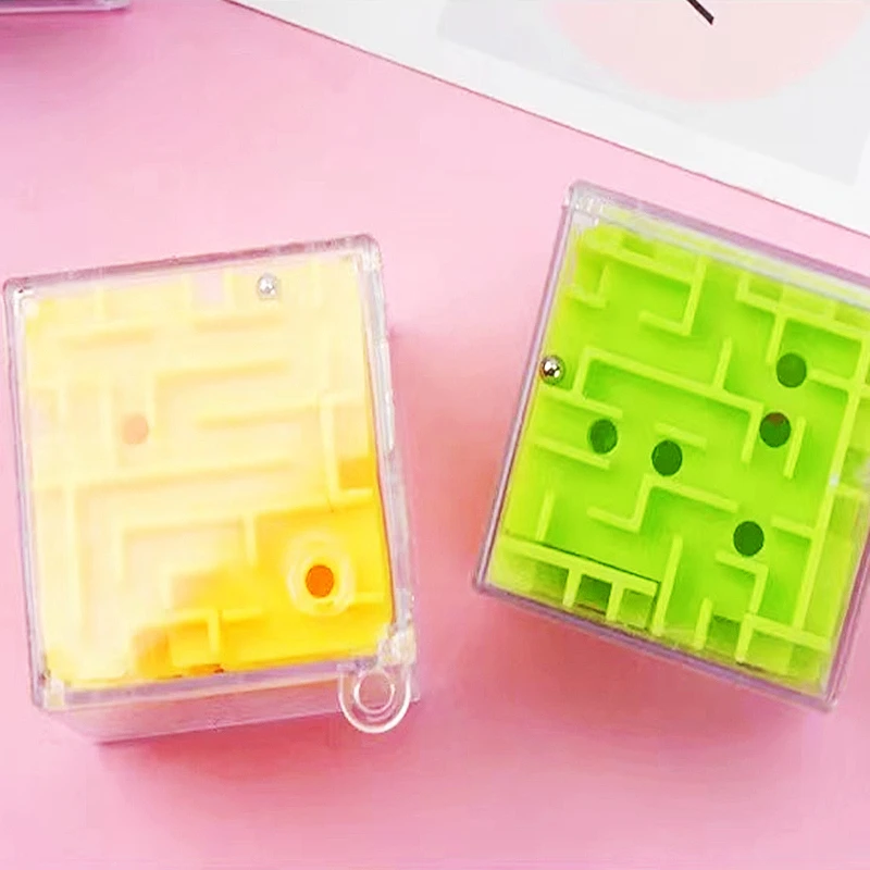 4X4cm 4PC Three-dimensional Square Transparent Rolling Beads Puzzle Maze Toy Kids Birthday Party Gift Pinata Filler Party Favors