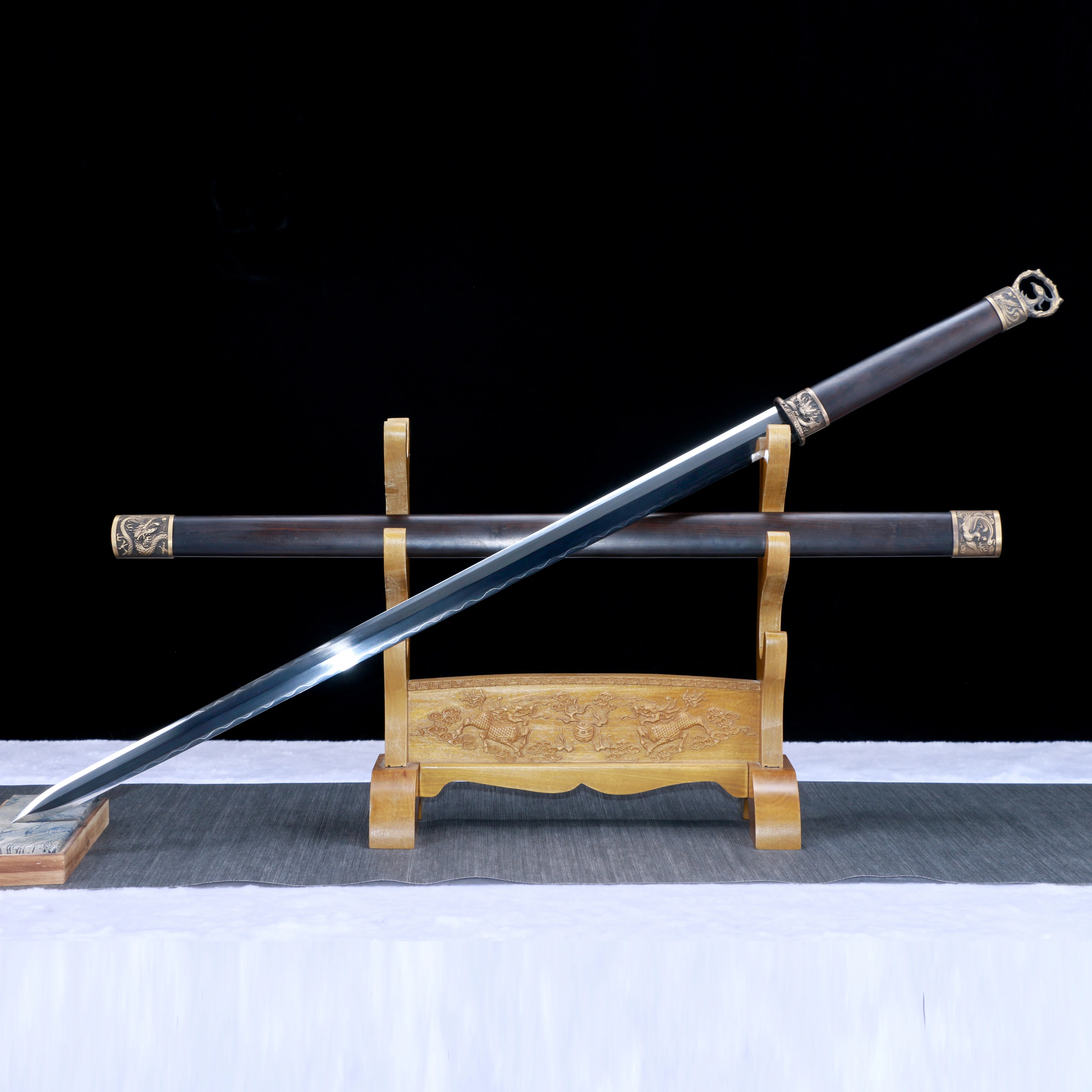 

108 cm Medieval katana Dragon and Phoenix Japanese Sword full tangT10 Steel Clay Burnt blade Battle Preparation Ebony Iaii Marti