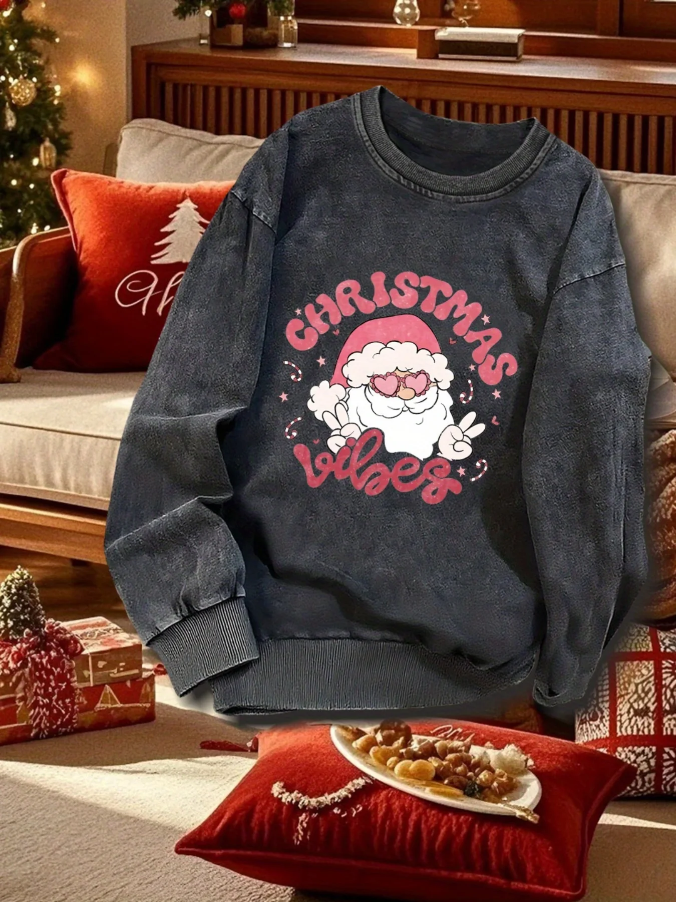 

Women's Vintage Y2K Christmas Sweatshirt - Santa Claus Graphic Pullover, Dark Blue Holiday Sweater for Christmas Party Outfits