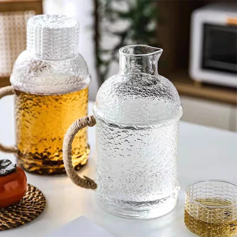 Glass Decanter Kettle and Cups Set Home Large-apacity Heat-Resistant Teapot Cold Water Lemonade 2L with Lid Jug Juice Milk Pitc