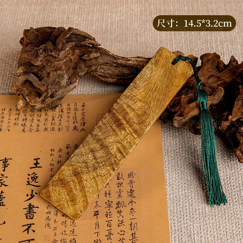 

Golden Nanmu Wooden Bookmark Classical Style Antique Gift For Reading