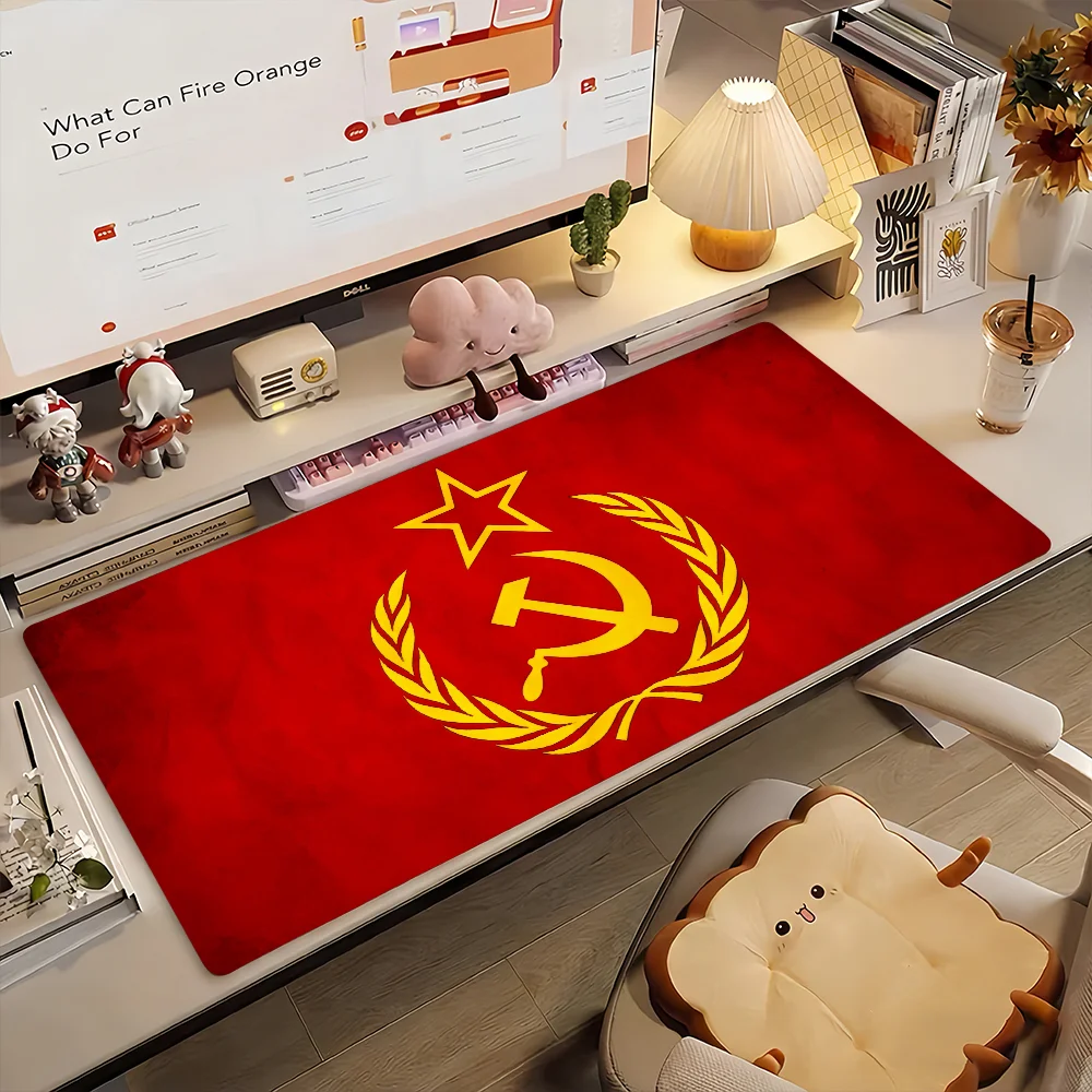 

Коврик для мыши с флагом СССР, нескользящий, резиновый, для геймеров, балансирующий, для компьютера, декоративный, для стола, для ноутбука, офисный, большой