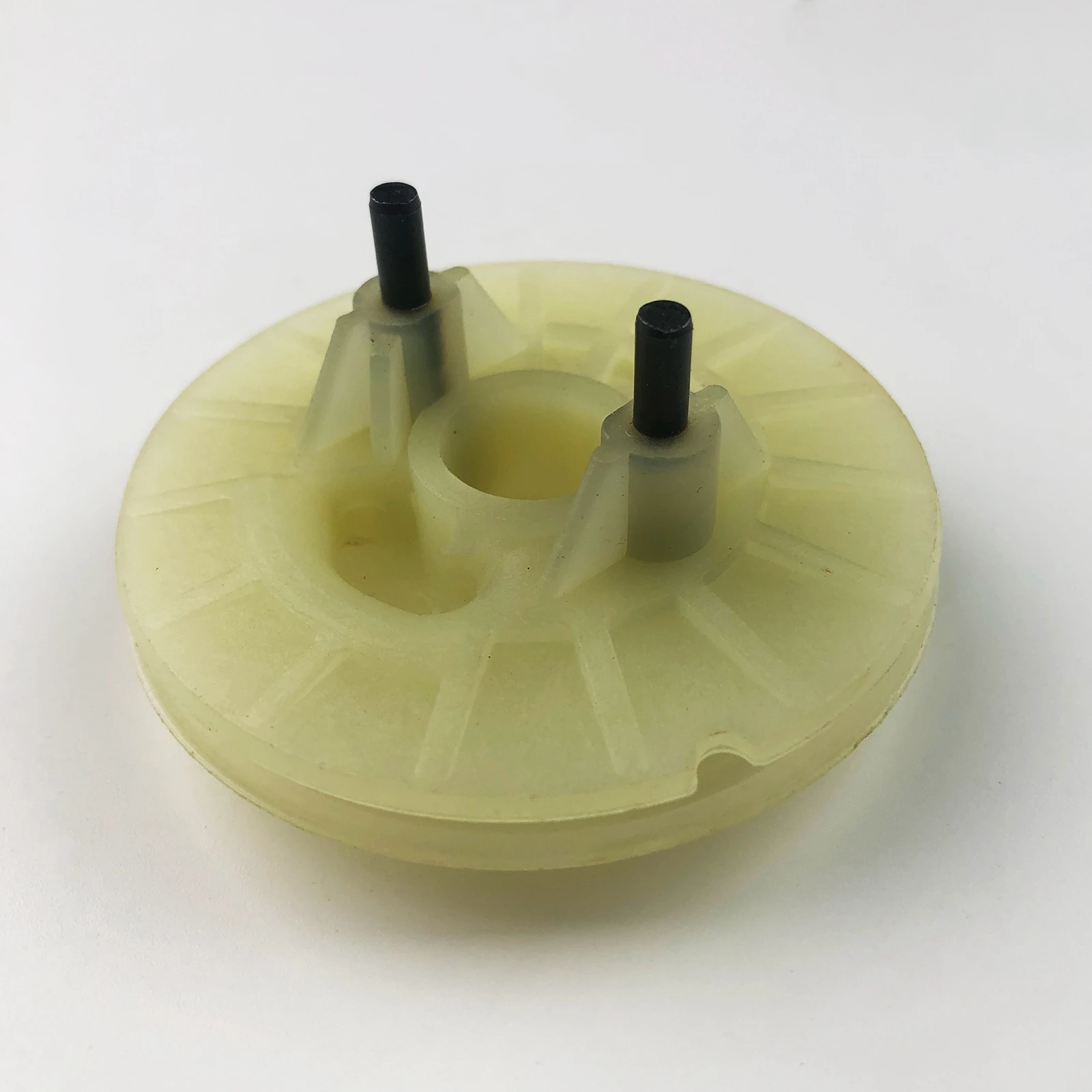 1ชิ้นจานเริ่มลูกรอกฮับเหมาะสำหรับ husqvarna 565 555 545 560 xp/xpg 572 xp/xpg 556 550 xp/xpg แทนที่สำหรับ5051581-01