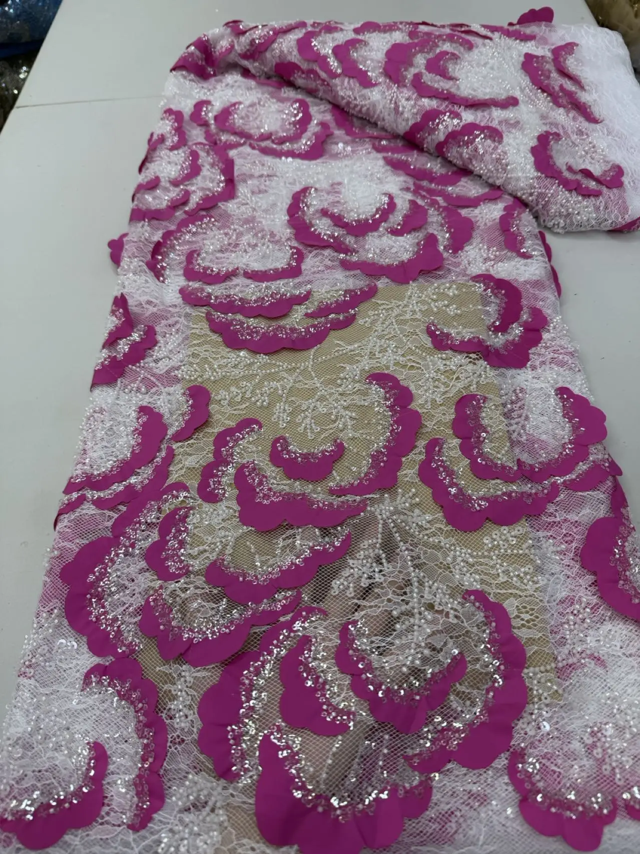 

Нигерийская Изысканная Роскошная Кружевная Ткань 2026: Африканский Тюль с Пайетками и Бисером для Пошива Платьев (5 ярдов)