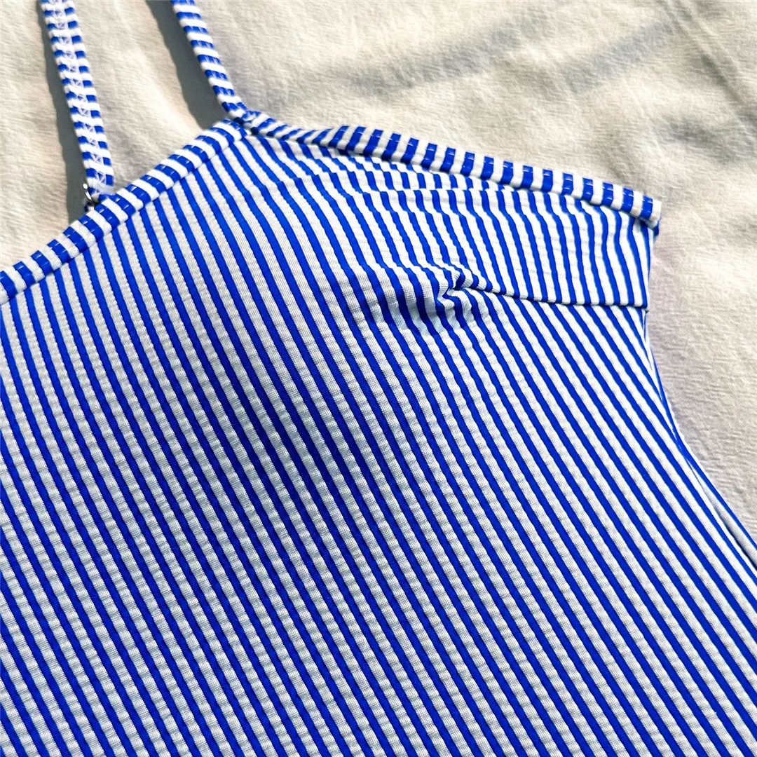 Gestreifter Tankini-Bikini mit hohem Beinausschnitt, zweiteiliger Badeanzug für Damen, gepolsterter Badeanzug, Badebekleidung, Modell V7443. – Detail 10