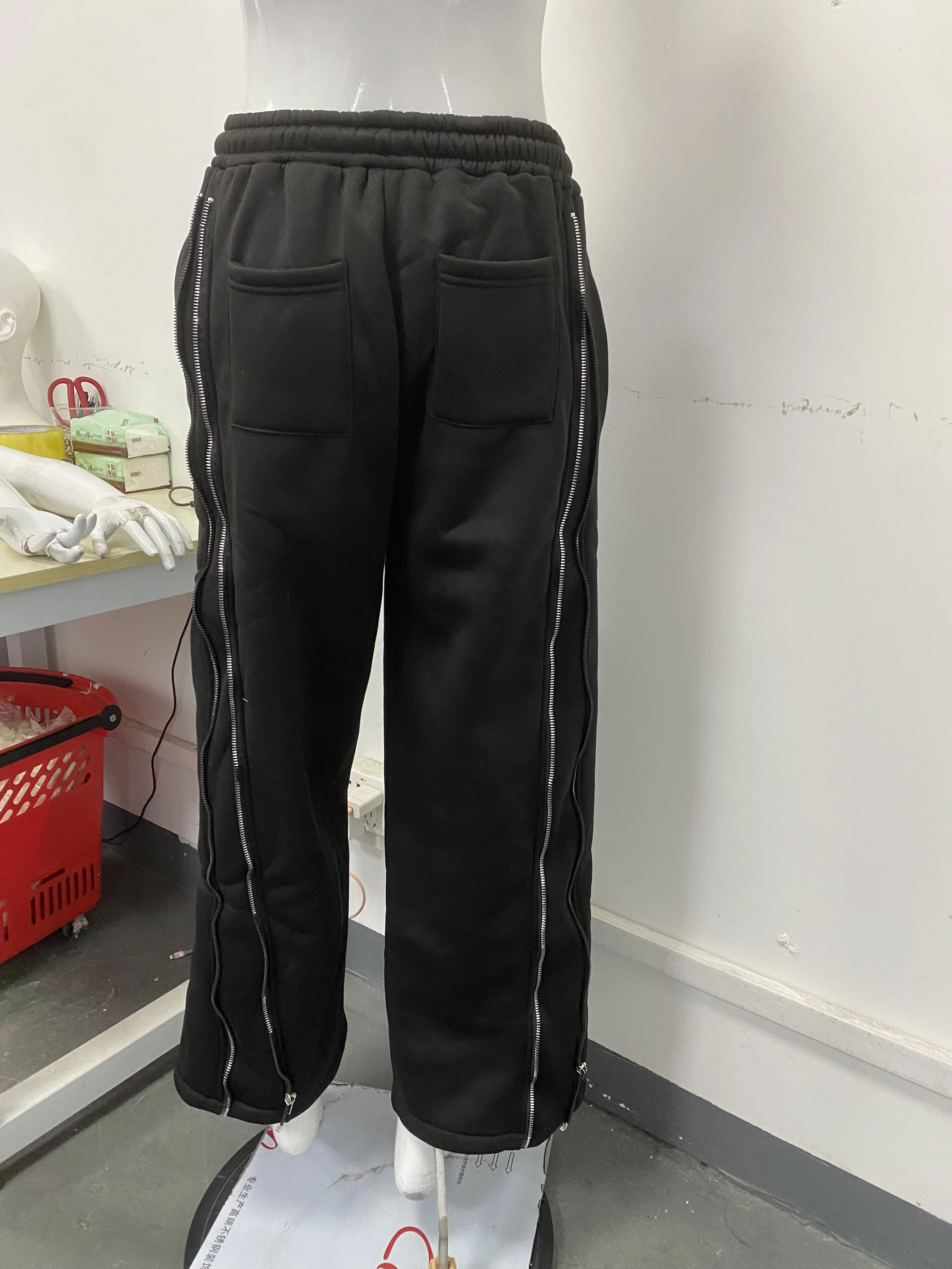 Dark zipper rock style hanging casual pants, comfortable and versatile for men and women, fashionable floor length pants