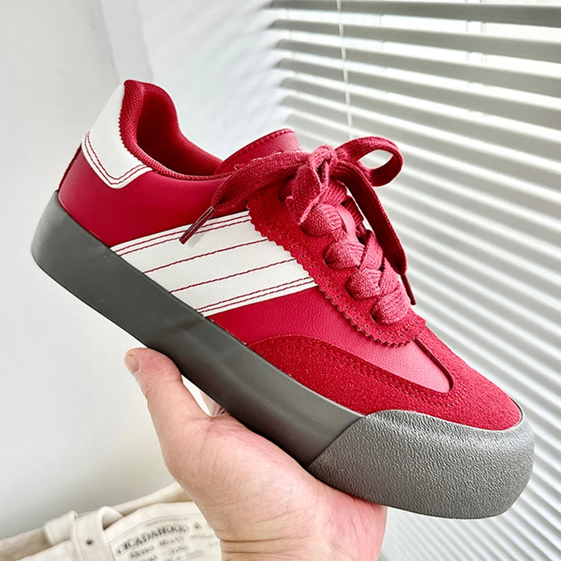 Men Casual Shoes Simple Design Sneakers Versatile Platform Street Outdoor Shoes Lace Up Trainers Flats Sneakers For Couple 35-44