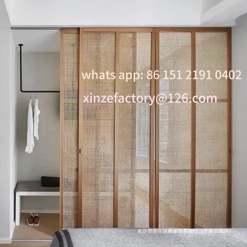 باب منزلق قابل للطي وقابل للتخصيص من الخشب الصلب غير مرئي