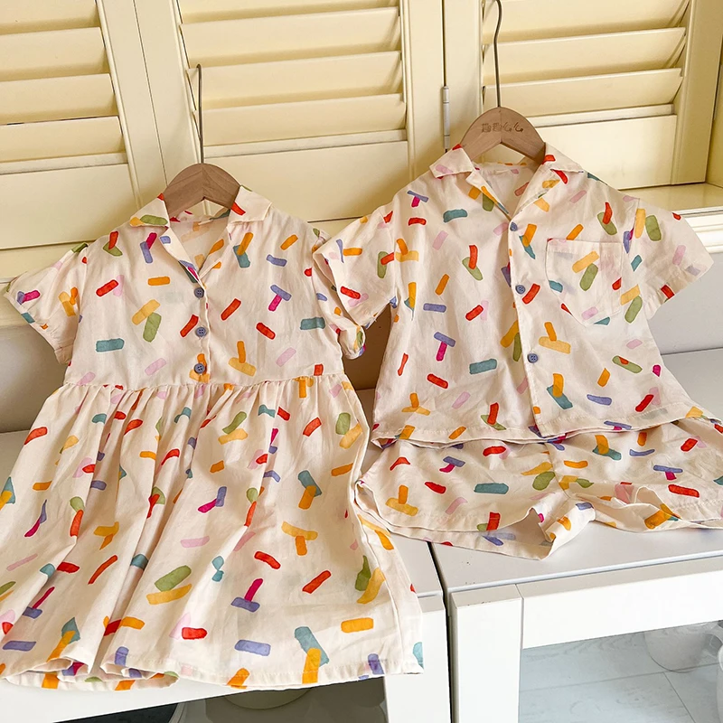2026 Brother Sister\'s Clothing Outfit for 1-10Y Boys\' Lapel Shirt Shorts 2pcs Girls Colorful Print Shirt Dress Siblings Suit