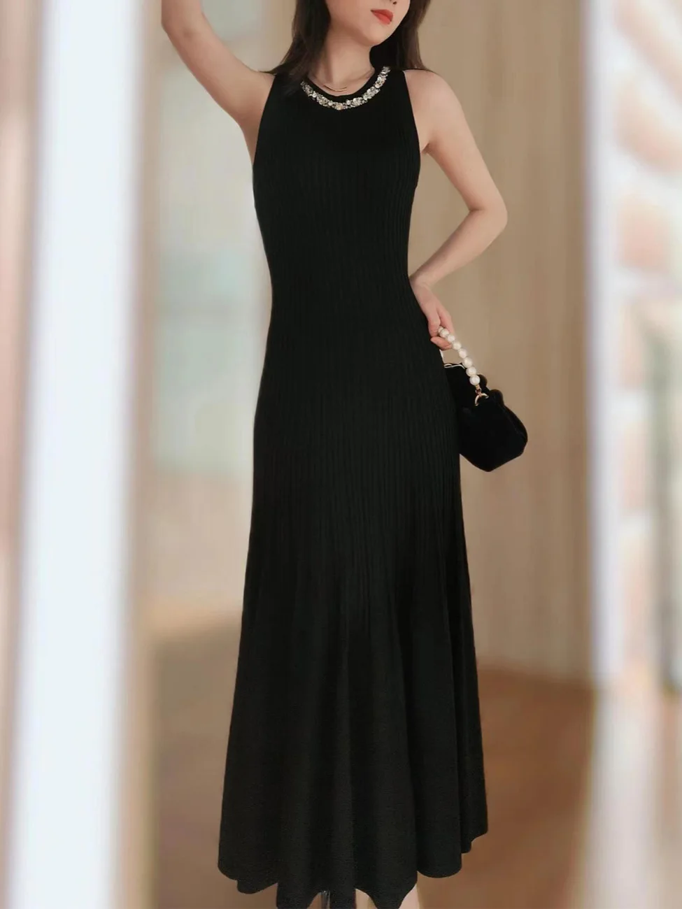 

Elegant Luxury Diamonds Black Knitted Dress Women 2024 Autumn Spring Sleeveless Midi Evening Party Dress Female Vestidos G650