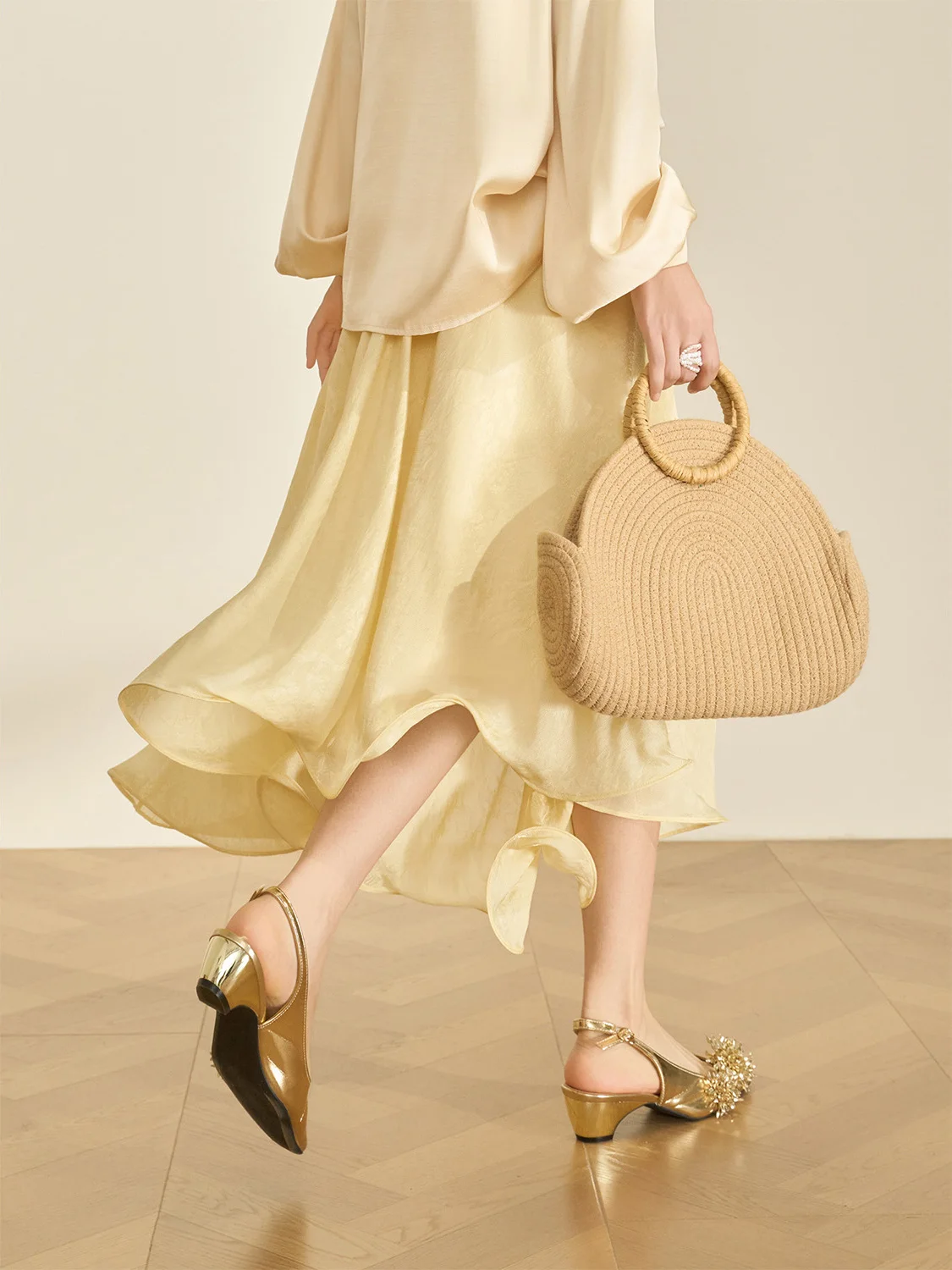 

Желтая асимметричная юбка Ele с поясом, женская, повседневная, из полиэстера, миди, А-силуэт, с завышенной талией, красивая, струящаяся