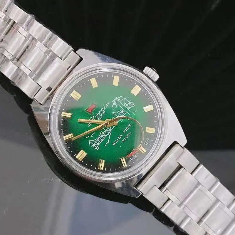 Domestic Red Flag Yalu River Old-Fashioned Manual Mechanical Men’s Watch, Retro Nostalgic All-Steel Aircraft Hands view 2