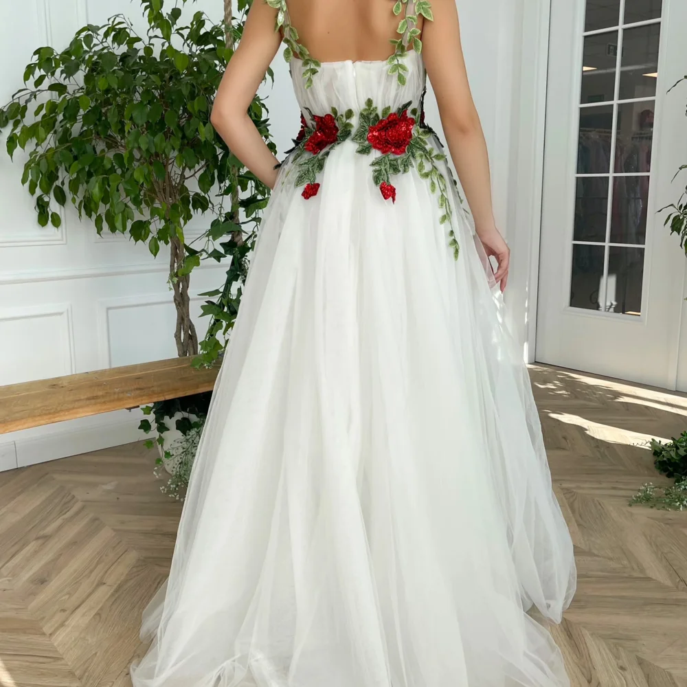 Customized Long White Strapless Prom Dresses فساتين الحفلات Natural Waist Sleeveless with Applique A Line Sweep Train Prom Gown