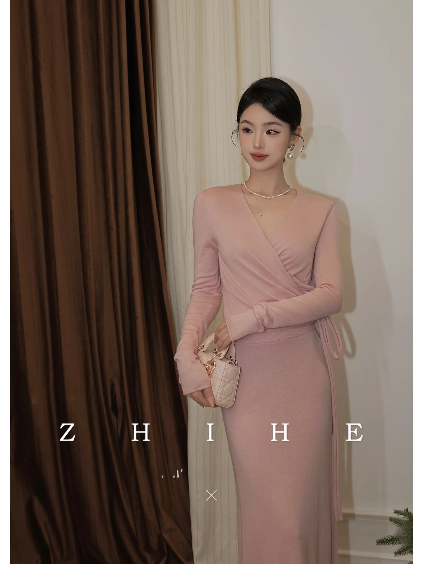 

Ele V-ne Knitwear Camere Sweater And f Skirt Set for Women Luxury Casual Faion Autumn Winter Collection