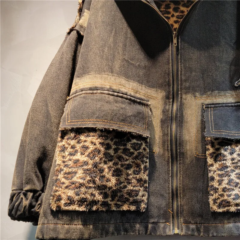 WTHT Trendy New Women's Spliced Leopard Denim Cotton Coat 2024 Winter Fashion Hooded Long Sleeves Loose Jacket Female 1LS383