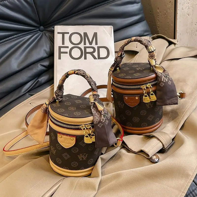 

2025 Chic Bucket Bag, Fashion Backpack for Women, Versatile Shoulder Tote, Minimalist Day-to-Night Purse, Textured Sling Bag