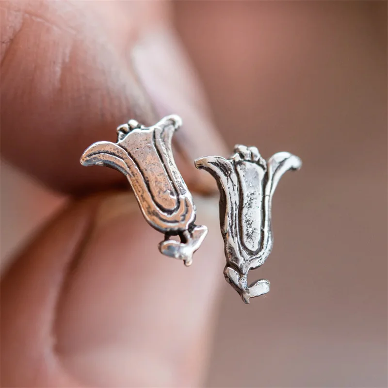 

Vintage Hand Carved Pattern Stud Women's Earrings Unique Silver Color Metal Geometry Daily Wear Party Jewelry Anniversary Gift
