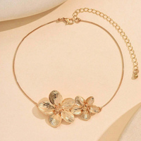Golden Color Exquisite Rose Metal Choker With Double Flower Design Lively Necklace Beach Vacation Style Necklace