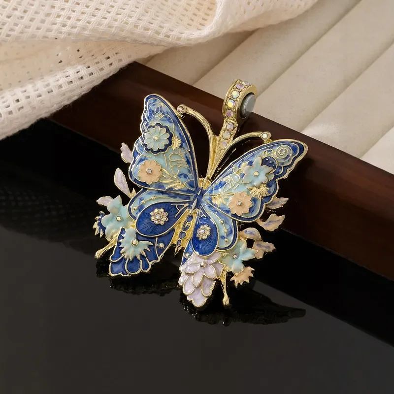 Qingdao jewelry medieval Vintage Guochao imitation cloisonne enamel dripping oil court retro butterfly magnetic pendant
