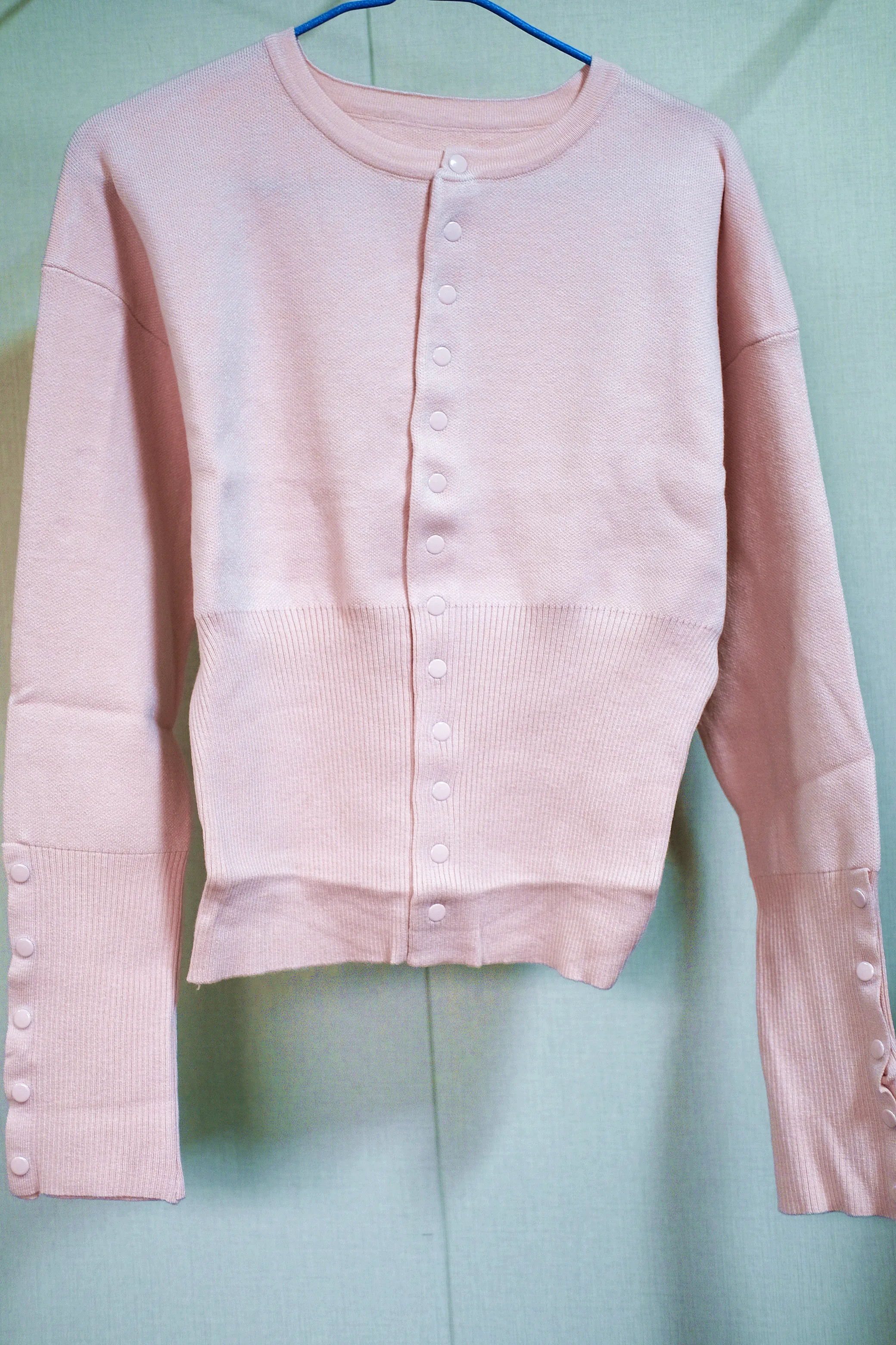 Damen-Basisschicht 2025, französischer klassischer eleganter Pullover, Damen-Strickjacke mit Rundhalsausschnitt, Herbst-Winter, lässige Oberbekleidung – Detail 4