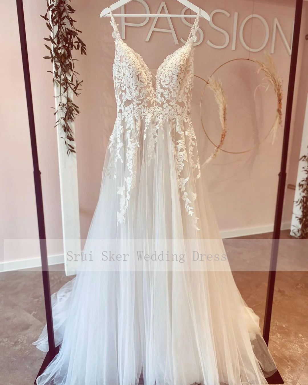 Đầm Chữ A Áo Cưới 2021 Cổ Chữ V Ren Appliques Hở Lưng Voan Càn Quét Tàu Hôn Nhân Cô Dâu Bầu Vestidos De Noiva