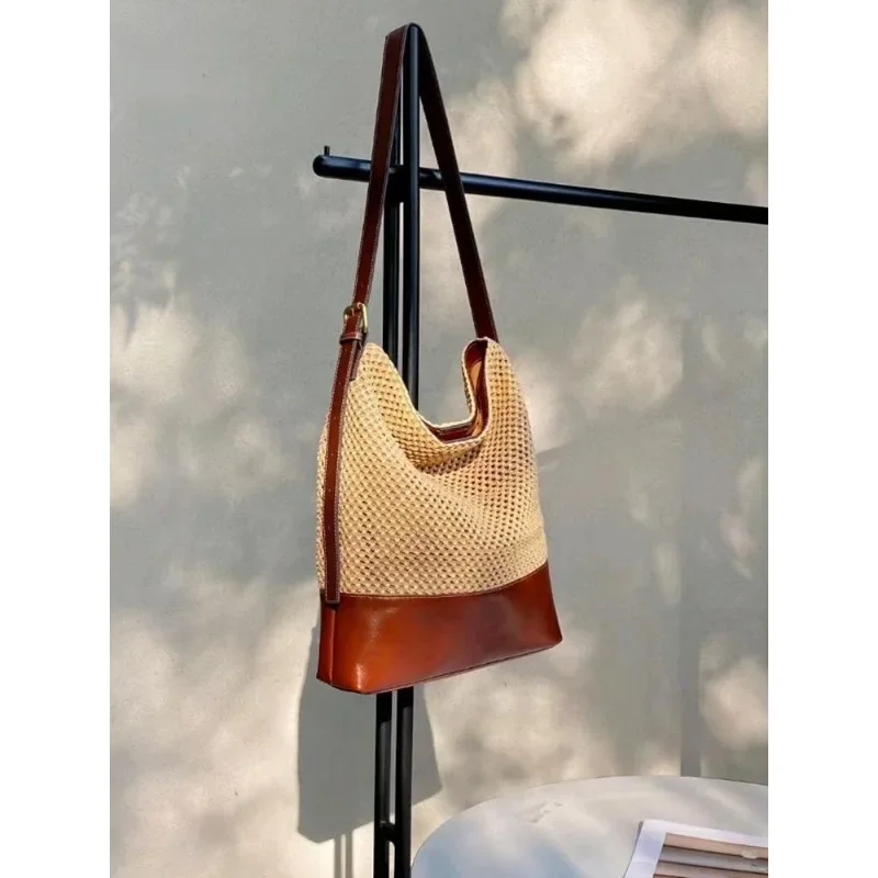 

2024 New Bucket Women's Bag Retro Two-Layer Cowhide Hollow Bag Single Shoulder Armpit Large Capacity Crossbody Bag