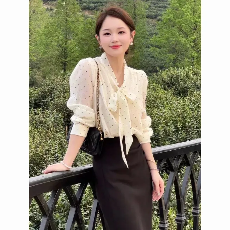 

Французская ретро-рубашка с v-образным вырезом и лентой в горошек для женщин, осенние новые блузки, свободный топ с длинными рукавами